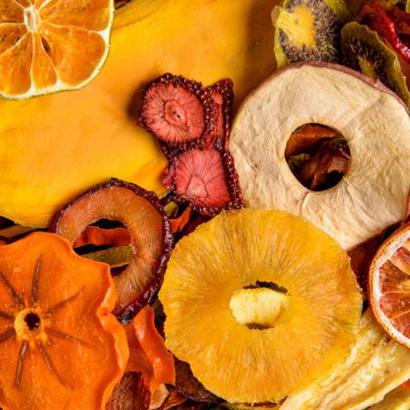طرز صحیح خشک کردن میوه در خانه